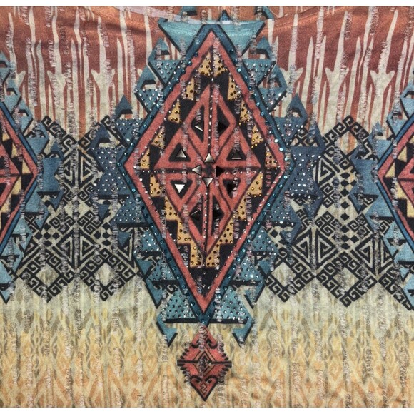 Miss Edge Women’s Large Shirt . With Wide Neckline . - Picture 3 of 4